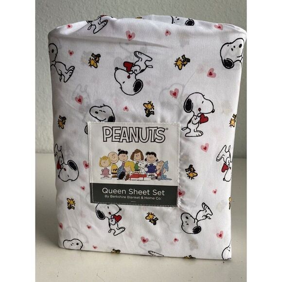 Peanuts Snoopy Woodstock Hearts Valentines Day QUEEN Size Sheet Set Soft NEW - Picture 1 of 16